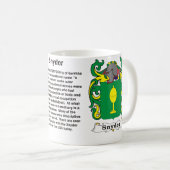 マグSnyder家族の紋章付き外衣 コーヒーマグカップ (正面右)