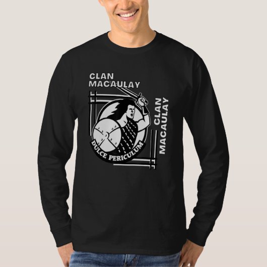 マコーレイ氏族 ゲール語 モットー 剣士 Tシャツ (正面)