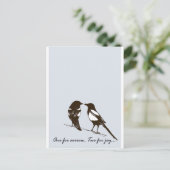 マゴパイ – 悲しみのための一つ、喜びのための二つ ポストカード (スタンド正面)