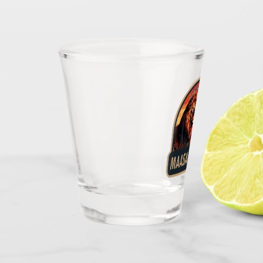 マサイマラ国立予備園獅子旅行アート ショットグラス (左)