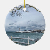 マサチューセッツ州、マーブルヘッド。ライトハウス・ハーバー セラミックオーナメント (裏面)