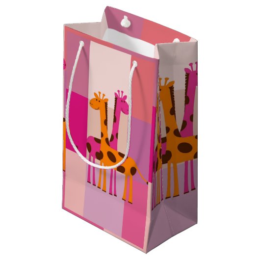 マザーズデイ抱き枕キリン スモールペーパーバッグ (正面アングル)
