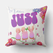 マザーズ日レトログルービージャストフライカラフルフローラ クッション (正面)