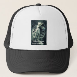 マシーン・ウーマン2は内側の闇を受け入れる キャップ