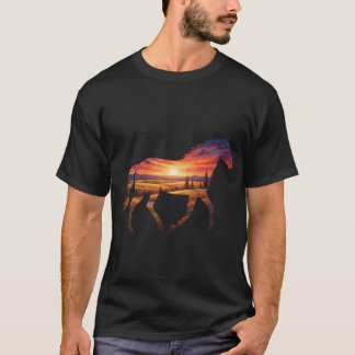 マジェスティック・ワイルドホースのシルエット ゴールドサンセット ナチュラル Tシャツ