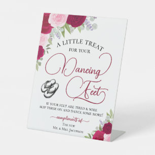 マジェナピンクローズ踊り足フリップフロップ結婚ズ 台座サイン