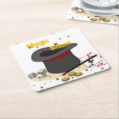 マジシャンズハットハッピーバースデーレッドキッズパーティー スクエアペーパーコースター (アングル)