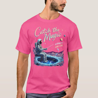 マジックをキャッチ!宇宙飛行士の釣り冒険 S Tシャツ