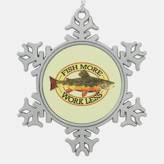 マスの魚をもっと スノーフレークピューターオーナメント (正面)