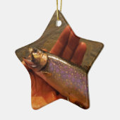 マスを手に セラミックオーナメント (左)