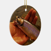 マスを手に セラミックオーナメント (右)