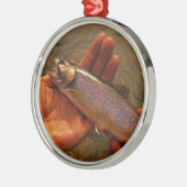 マスを手に メタルオーナメント (左)