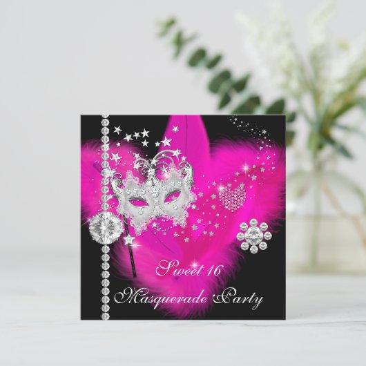 マスカレード甘い16ホットピンクブラックフェザーマスク 招待状 (スタンド正面)