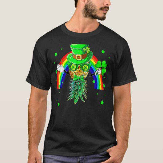 マスクスインガー逆さまにPineapple St Patrick's Da Tシャツ (正面)