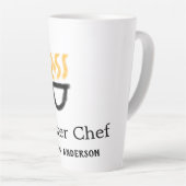 マスターシェフ 名前を入れる 黒いフライパン 黄色い炎 煙 カフェラテマグ (右アングル)