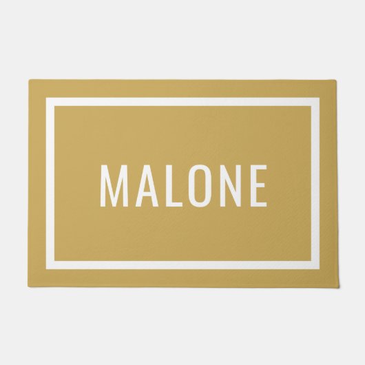 マスタードイエローパーソナライズされたファミリー名 ドアマット (正面)