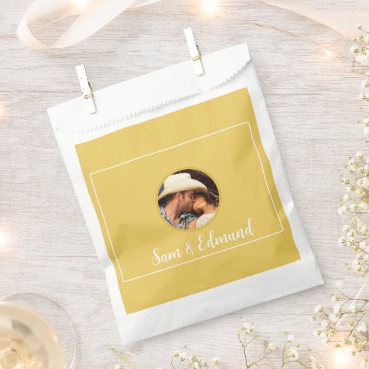 マスタードイエローミニマリスト – 写真 – サンキューカード フェイバーバッグ (クリップ留めされた状態)