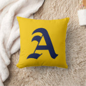マスタードイエローミニマルネイビーブルーイニシャルモノグラム クッション (ブランケット)