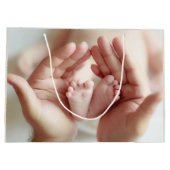 マスタードウォーター色フローラ生まれたばかりの抱き枕 ラージペーパーバッグ (裏面)