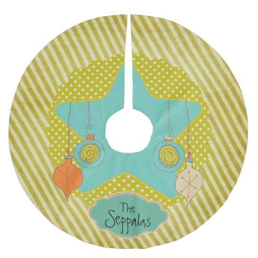 マスタードットとストライプのパーソナライズされたツリースカート ブラッシュドポリエステルツリースカート (正面)