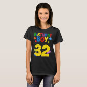 マスタービルダー32誕生日少年32年建物 Tシャツ (正面フル)