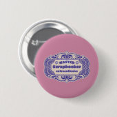 「マスター・スクラップブック・エクストラナニー」 缶バッジ (正面&裏面)