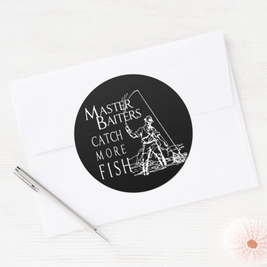 マスターBAITERSの捕獲物より多くの魚のTシャツ ラウンドシール (封筒)