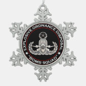 マスターEODの爆弾処理班 スノーフレークピューターオーナメント (正面)