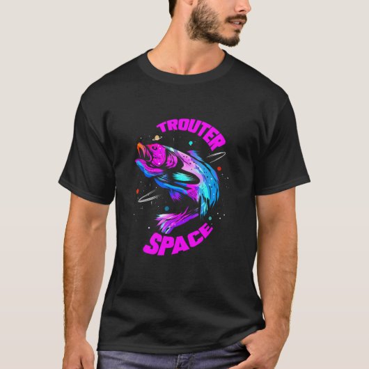 マス宇宙Iマス魚釣りギフトfor Fisher and Tシャツ (正面)