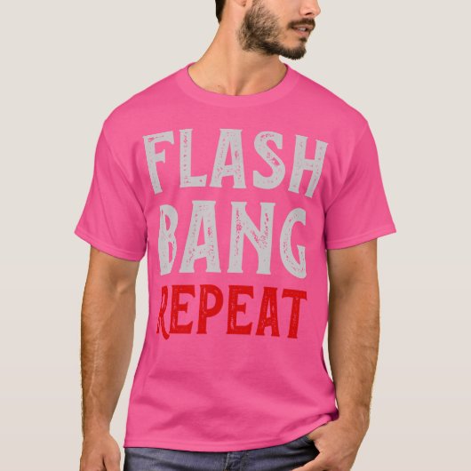 マズおもしろいルローダーアクセサリー長射程ライフルSh Tシャツ (正面)