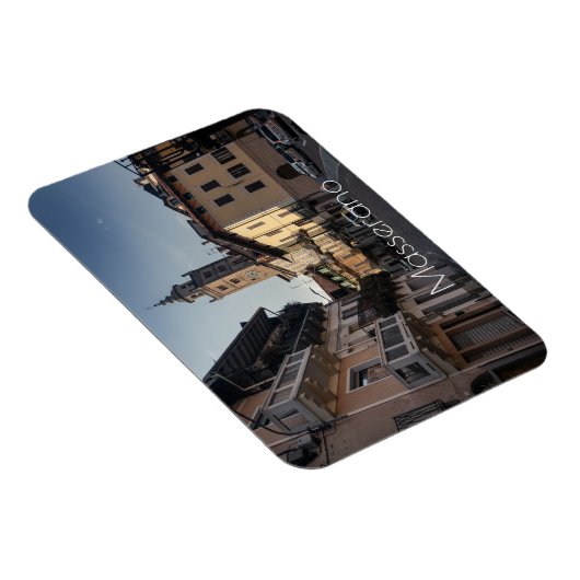 マセラーノ夕べスカイライン，ビエラ，イタリア マグネット (右側)