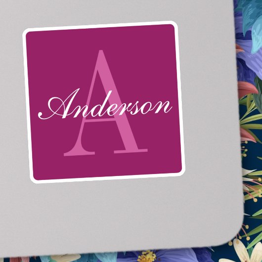 マゼンエレガントタレッド、ピンク&ホワイトの名前とモノグラム シール