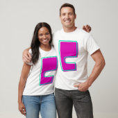 マゼンスタイリッシュタおよびティール(緑がかった色)文字C Tシャツ (ユニセックス)