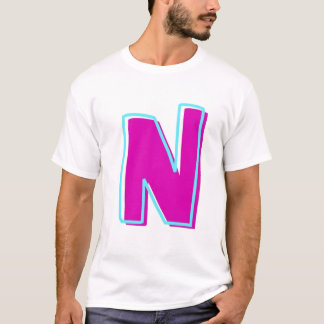 マゼンスタイリッシュタおよびティール（緑がかった色）文字N Tシャツ