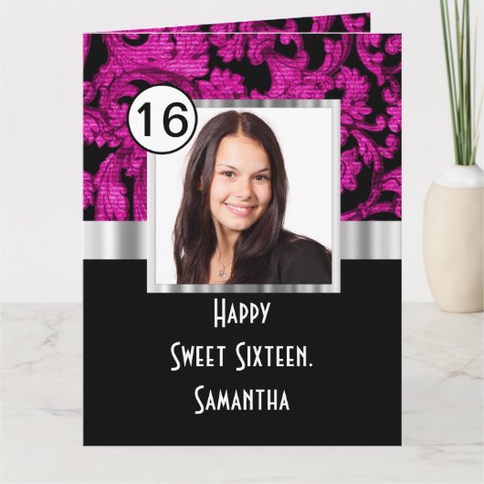 マゼンタおよびブラックのダマスクsweet sixteen カード (正面)