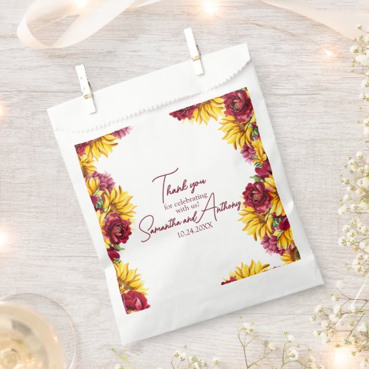 マゼンタとゴールデン結婚イエロー フェイバーバッグ (クリップ留めされた状態)