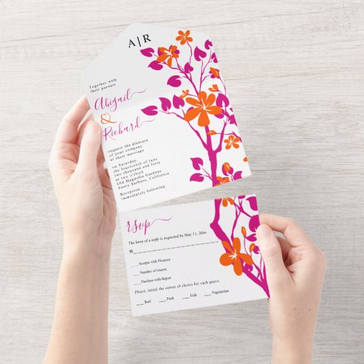 マゼンタの枝とオレンジの花のイニシャル結婚ズ オールインワン招待状 (貼ってはがせる)