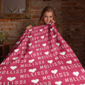 マゼンタの繰り返し名モノグラムハート フリースブランケット