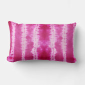 マゼンタイカットの部族パターン ランバークッション (正面)