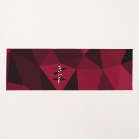 マゼンタピンクの赤い黒い幾何学パターンモノグラム ヨガマット (正面(横))