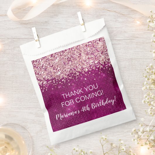 マゼンタピンク任意の年齢の誕生日パーティーの好意 フェイバーバッグ (クリップ留めされた状態)