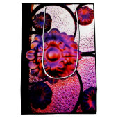 マゼンタ色の花 ミディアムペーパーバッグ (裏面)