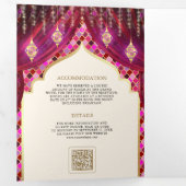 マゼンタ金ゴールドフローラカーテンインディアンヒンドー結婚ズ 三つ折り招待状 (内部最初)