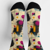 マゼンタ、イエロー、ティール（緑がかった色）のモーションソックスのアート ソックス (上部)