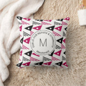 マゼンダカスタムブラック民族幾何三角形 クッション (ブランケット)