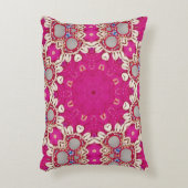 マゼンダ明るい赤紫色トライバルヒッピー アクセントクッション (正面(垂直))