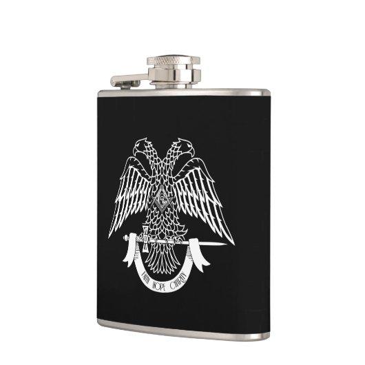 マソニックのシンボルとしての両頭のワシ フラスク (左)