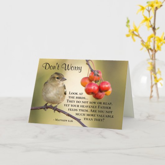 マタイによる福音書第6章26節の鳥は種を蒔かず、刈り取るのではない。 カード (黄色い花)