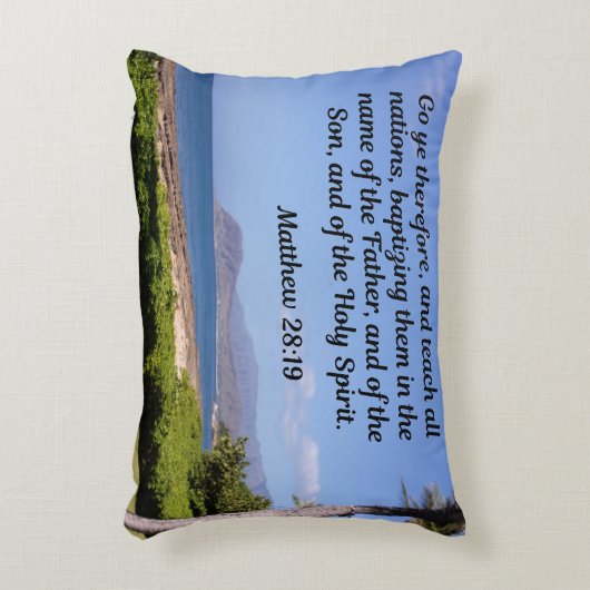 マタイ28:19それゆえ行き、すべてのま教えで行け アクセントクッション (正面(垂直))