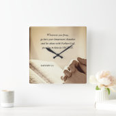 マタイ6:6あなた方がキリスト教祈の聖書の節を読むとき スクエア壁時計 (ホーム)